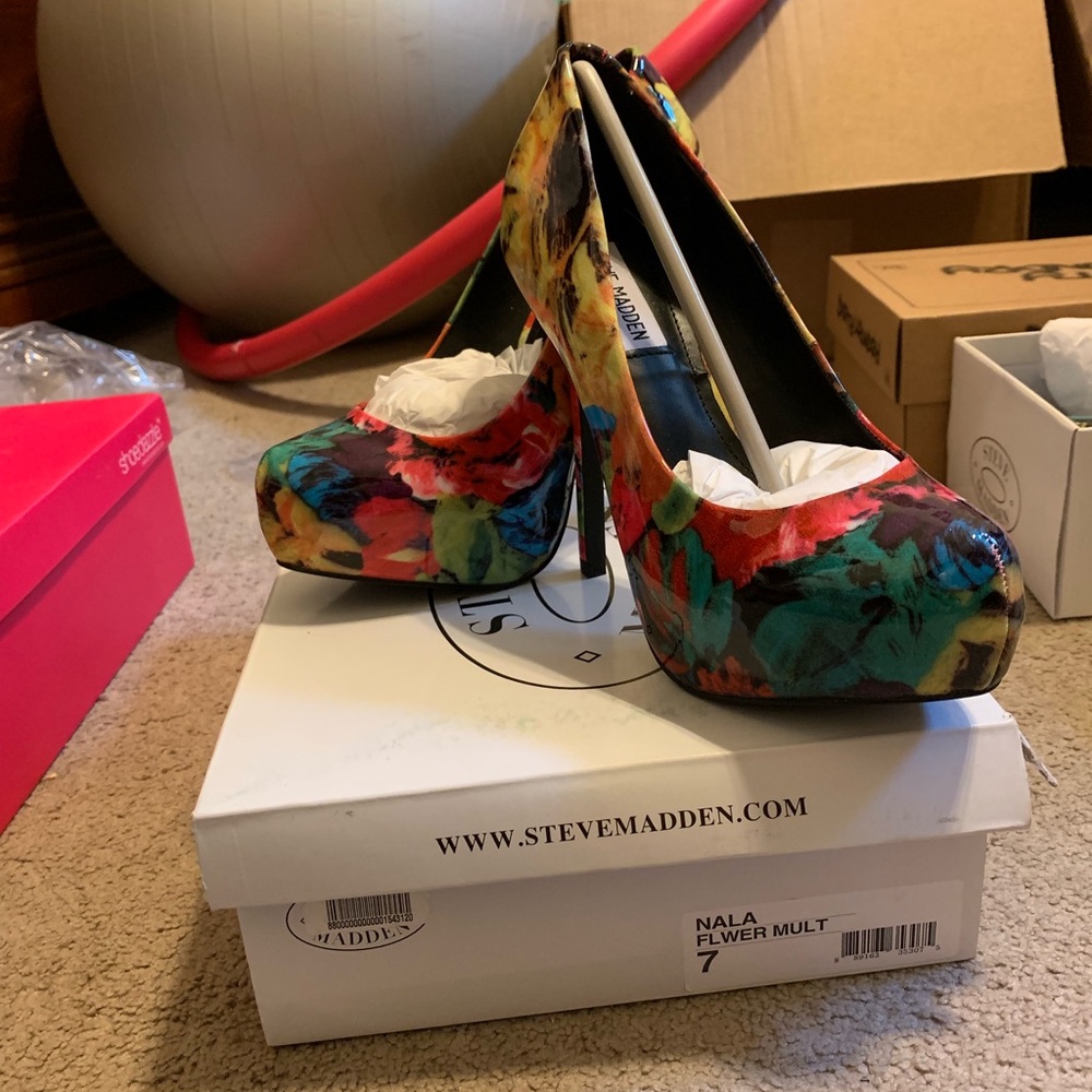 Floral print platform heel. New with box.